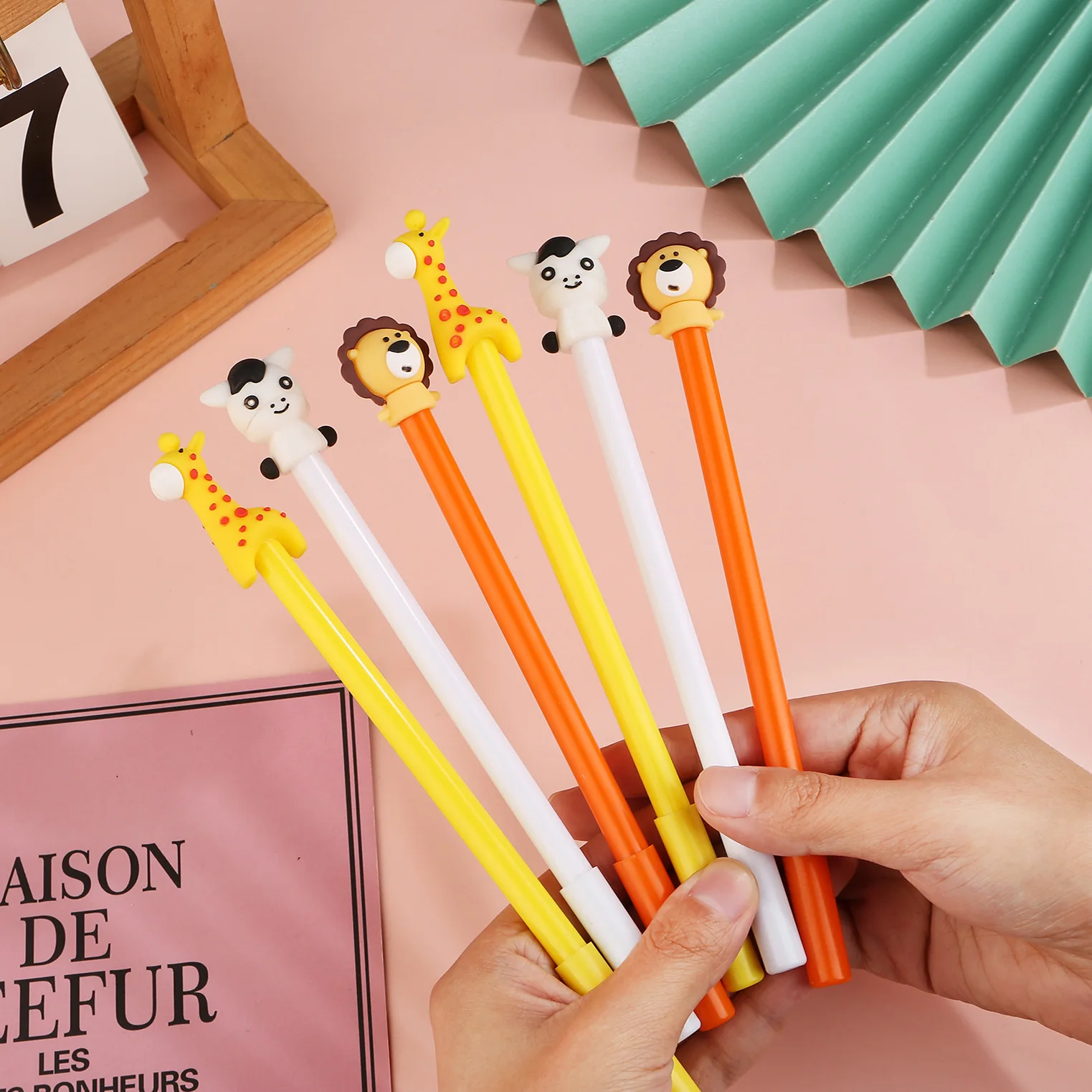 Lion Stationery & Office Supply(Kunshan)Co.Ltd - 10 ชิ้น/ล็อตน่ารักการ์ตูนสัตว์เจลปากกา 0.5 มม.หมึกสีดํา Kawaii Lion